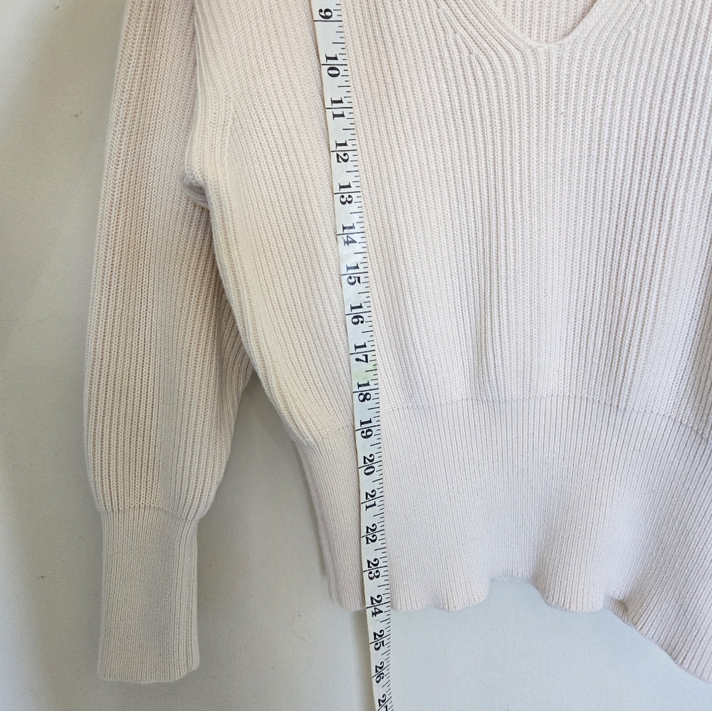 Free People Soft Cream V-Neck Sweater Size L Women's - Picture 10 of 11